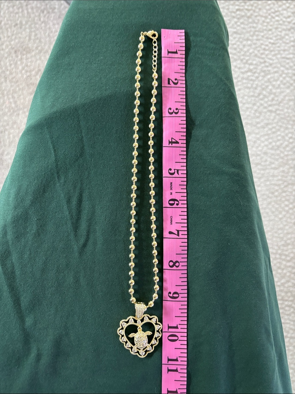 Gold Heart - Turtle Pendant Necklace - Elegant Women's Jewelry - Picture 4 of 4